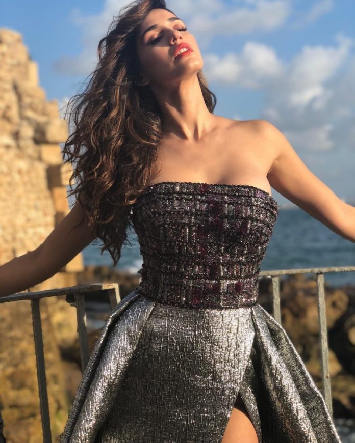 22 Sizzling Hot Photos Of Disha Patani And Spicy Facts Zestvine 2024