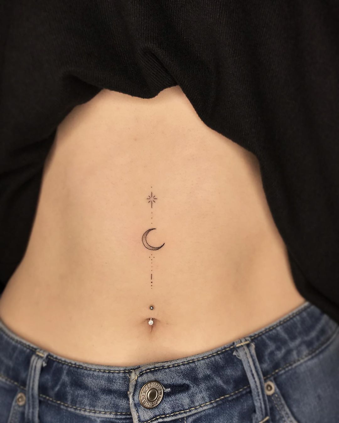 1800 Female Stomach Tattoos Stock Photos Pictures  RoyaltyFree Images   iStock
