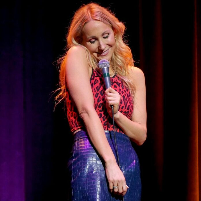 Meet Nikki Glaser, Hot Standup Comedian From USA ZestVine 2024