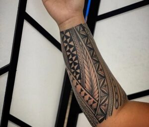 Half Sleeve Tribal Tattoos For Men  300x255 